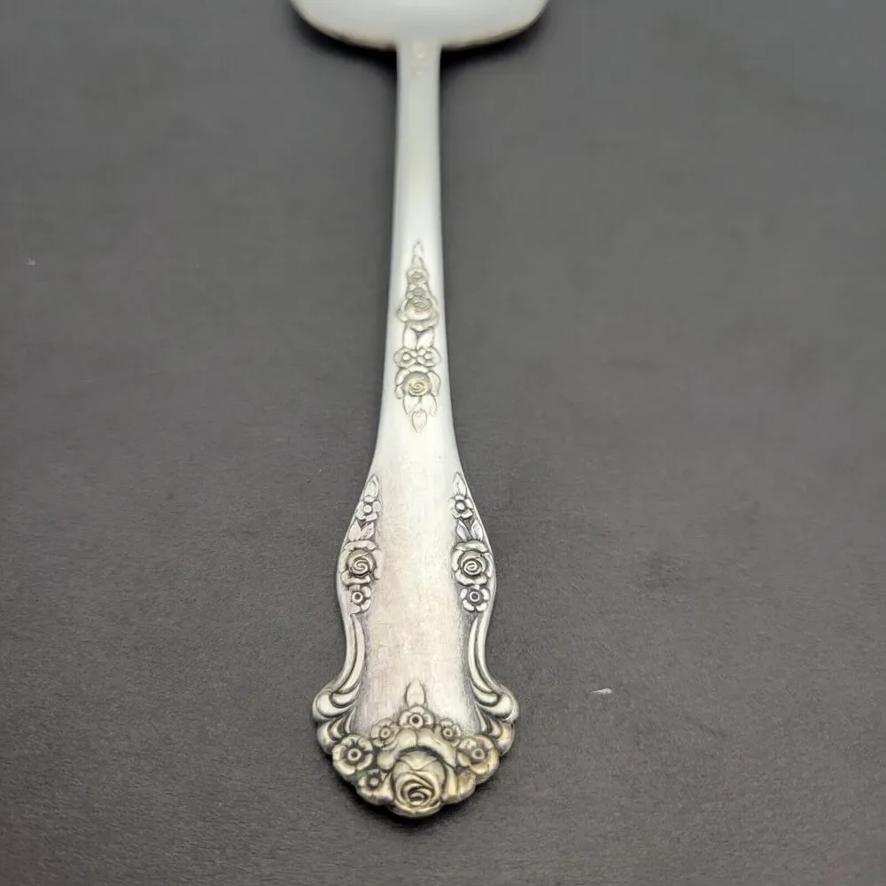 National Silver Holiday Server Cake / Pie 1951 King Edward Rose